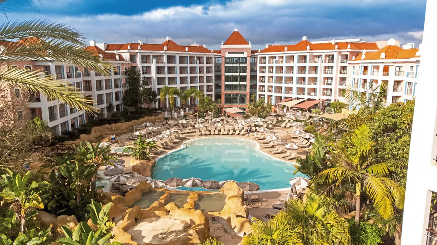 Hilton Vilamoura As Cascatas Golf Resort & Spa EXTERIOR