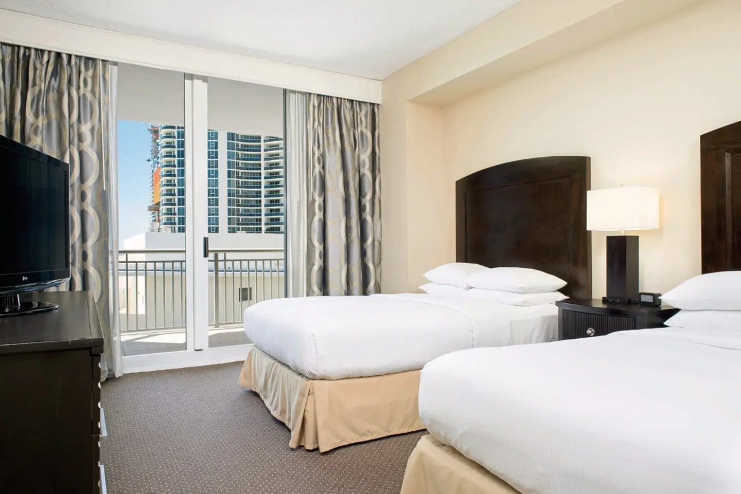 Doubletree Ocean Point Resort & Spa ROOM_EXAMPLE