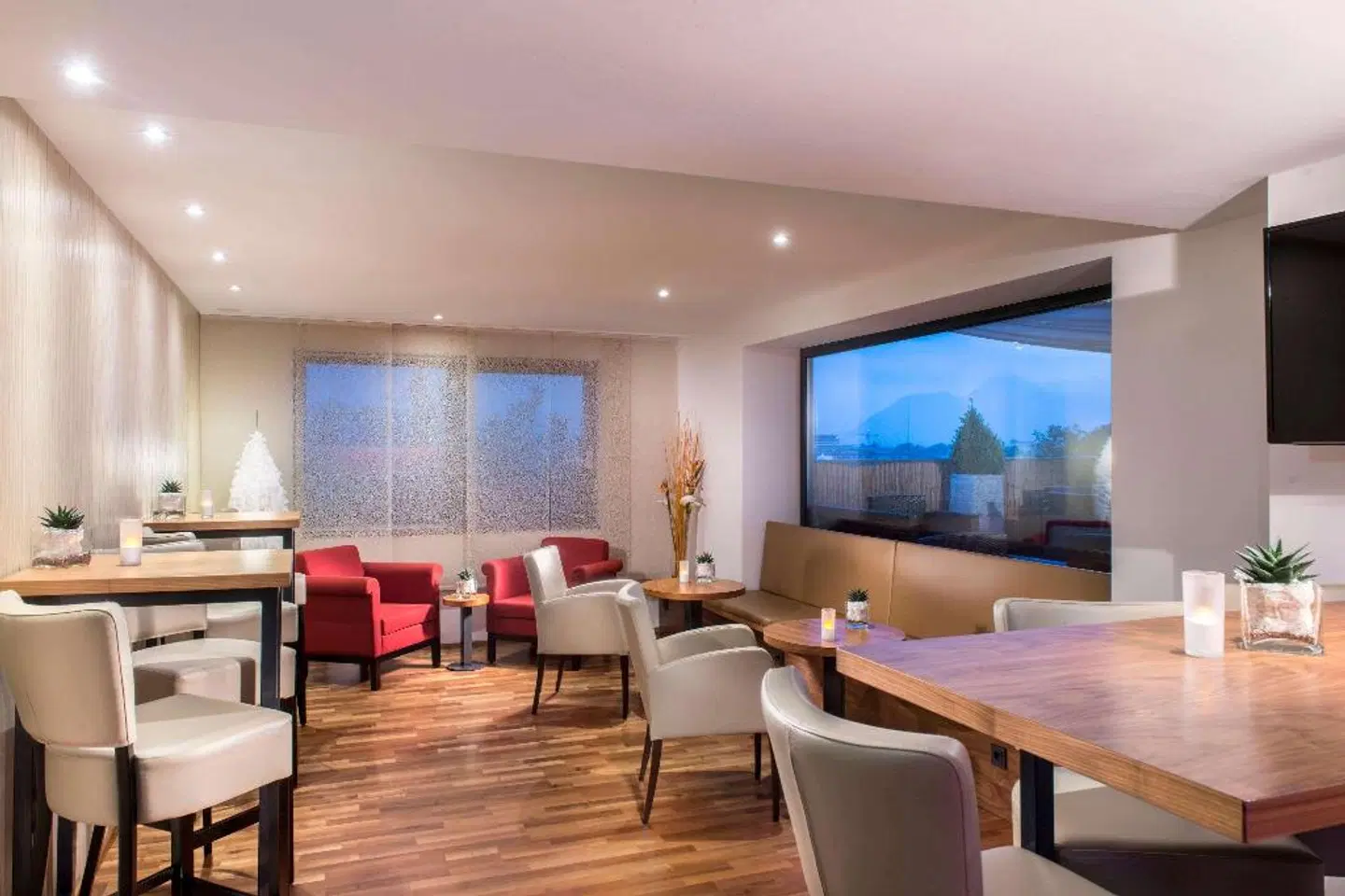 Wyndham Grand Salzburg Conference Centre ROOM_EXAMPLE