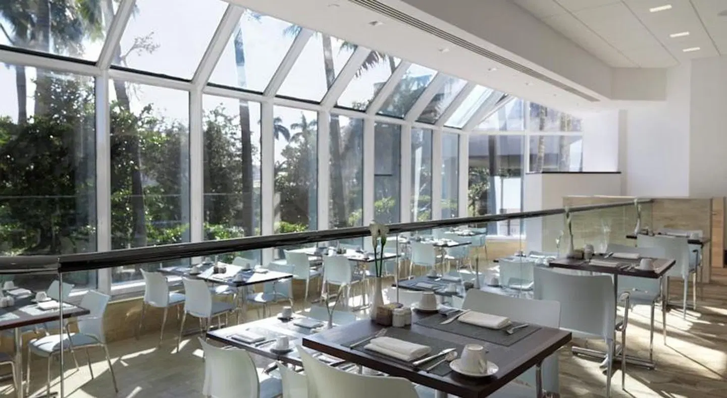 Pier Sixty-Six Hotel and Marina Restaurant