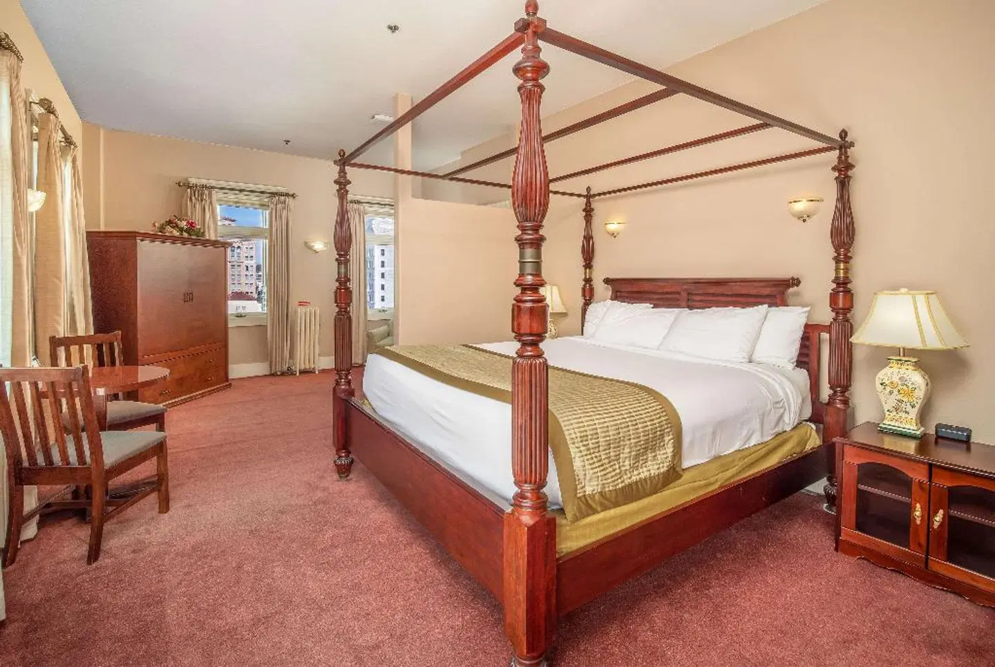 Ramada by Wyndham San Diego Gaslamp Convention Center ROOM_EXAMPLE