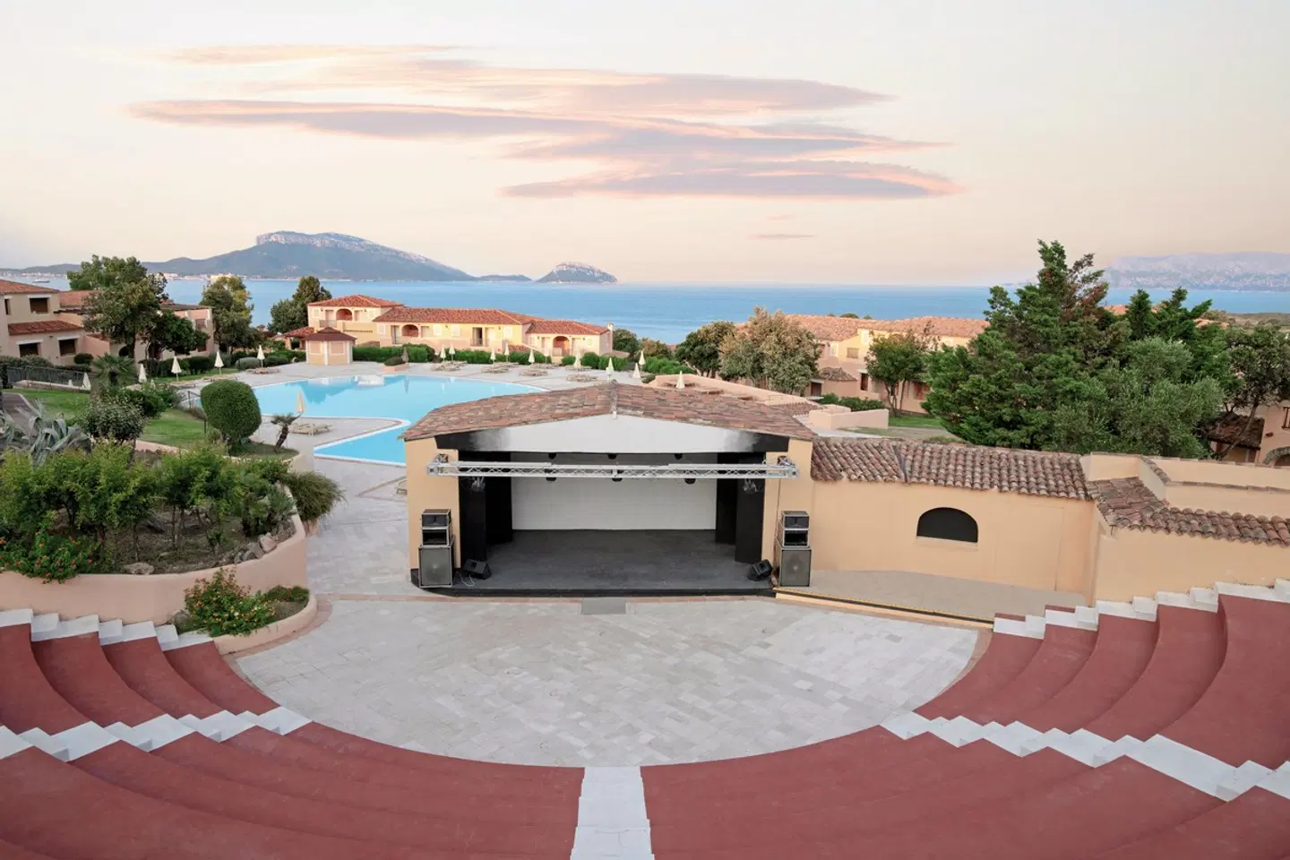 VOI Colonna Village Strand