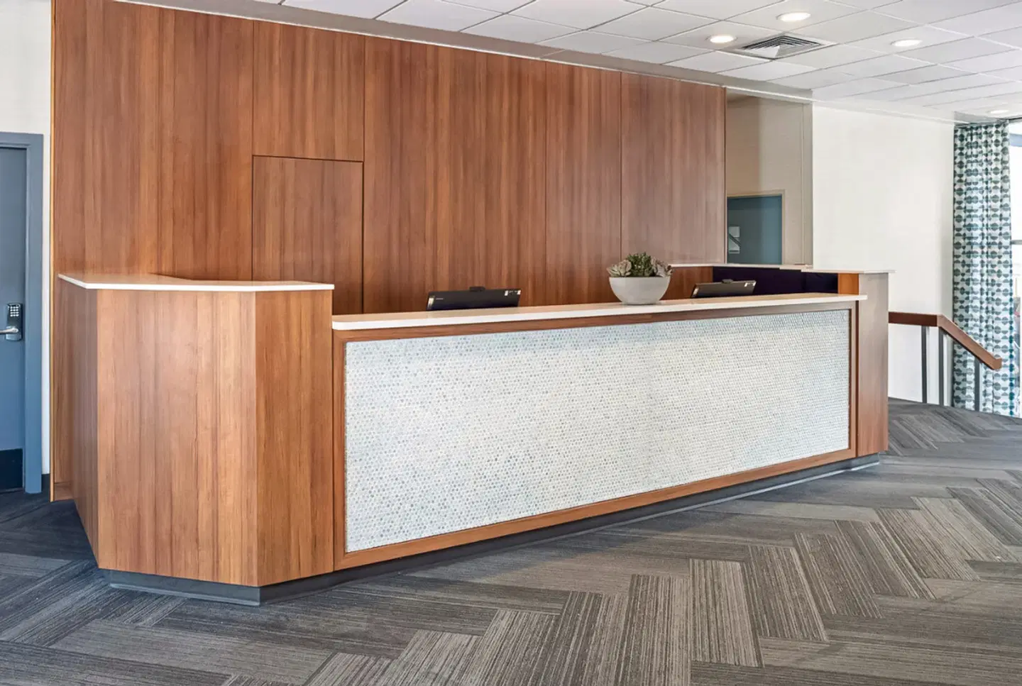 The Midtown Hotel MOD Collection by Sonesta LOUNGE_LOBBY