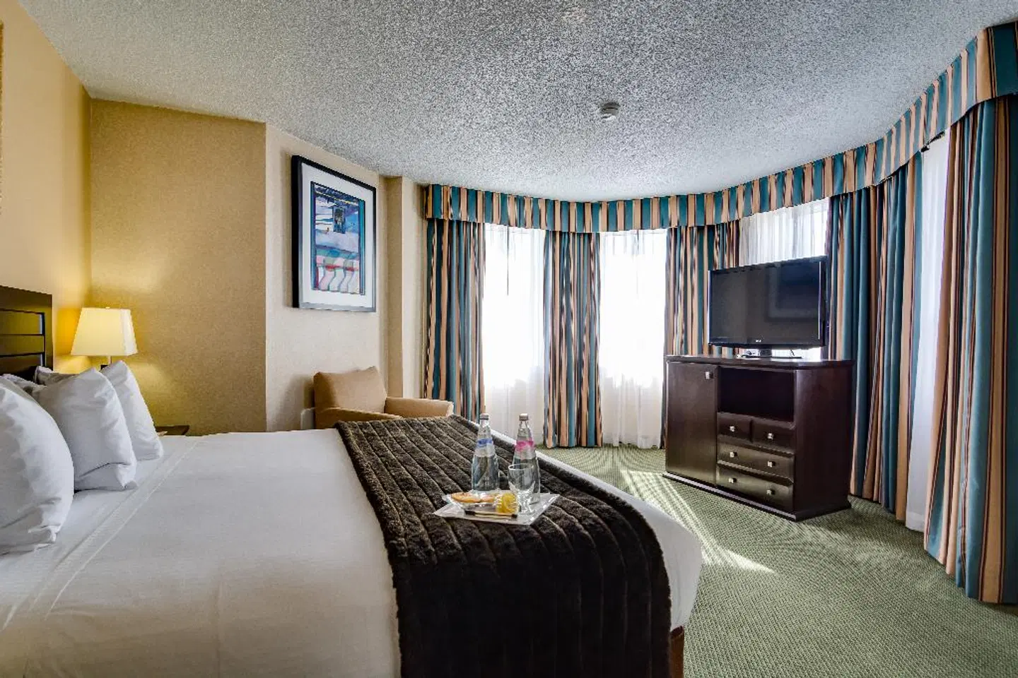 Sawridge Inn and Conference Centre Edmonton South ROOM_EXAMPLE