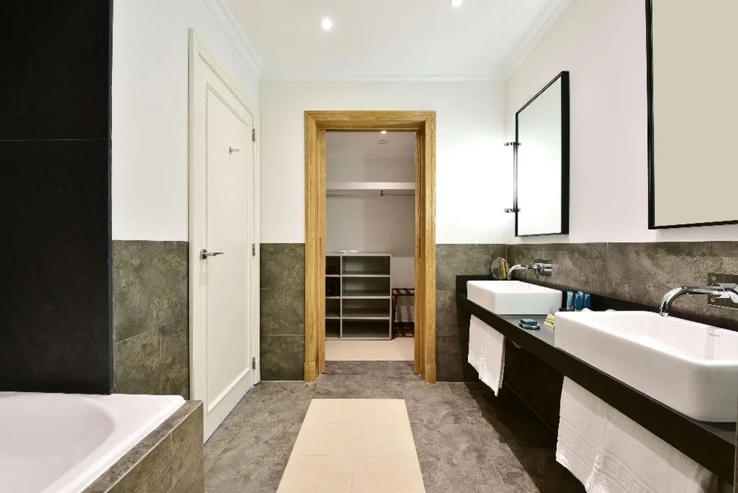 Dolce CampoReal Lisboa Badezimmer