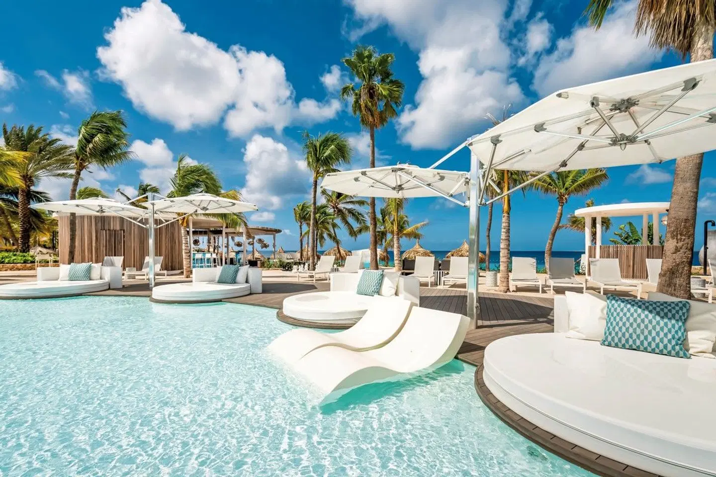 Plaza Beach & Dive Resort Bonaire OUTDOOR_POOL