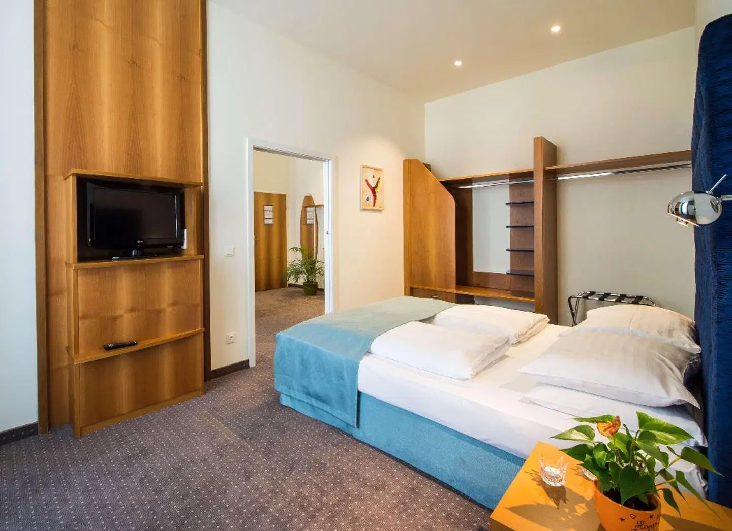 HiLight Suites Hotel ROOM_EXAMPLE