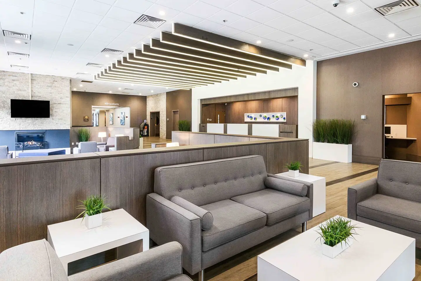 Best Western Premier Calgary Plaza Hotel & Conference Centre LOUNGE_LOBBY