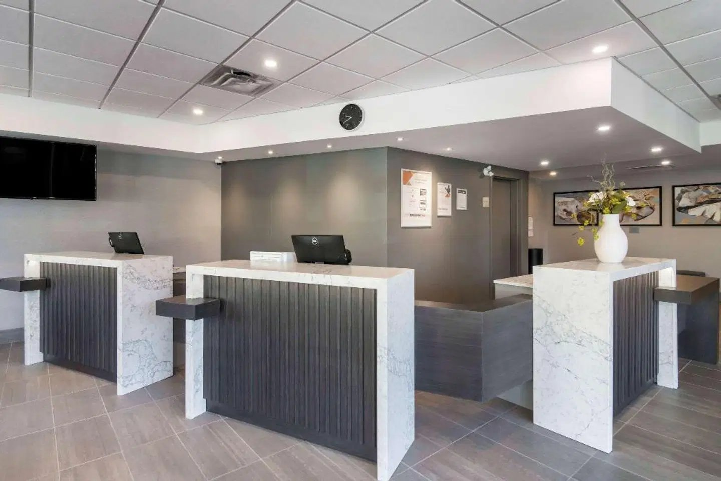 Quality Inn Nanaimo LOUNGE_LOBBY