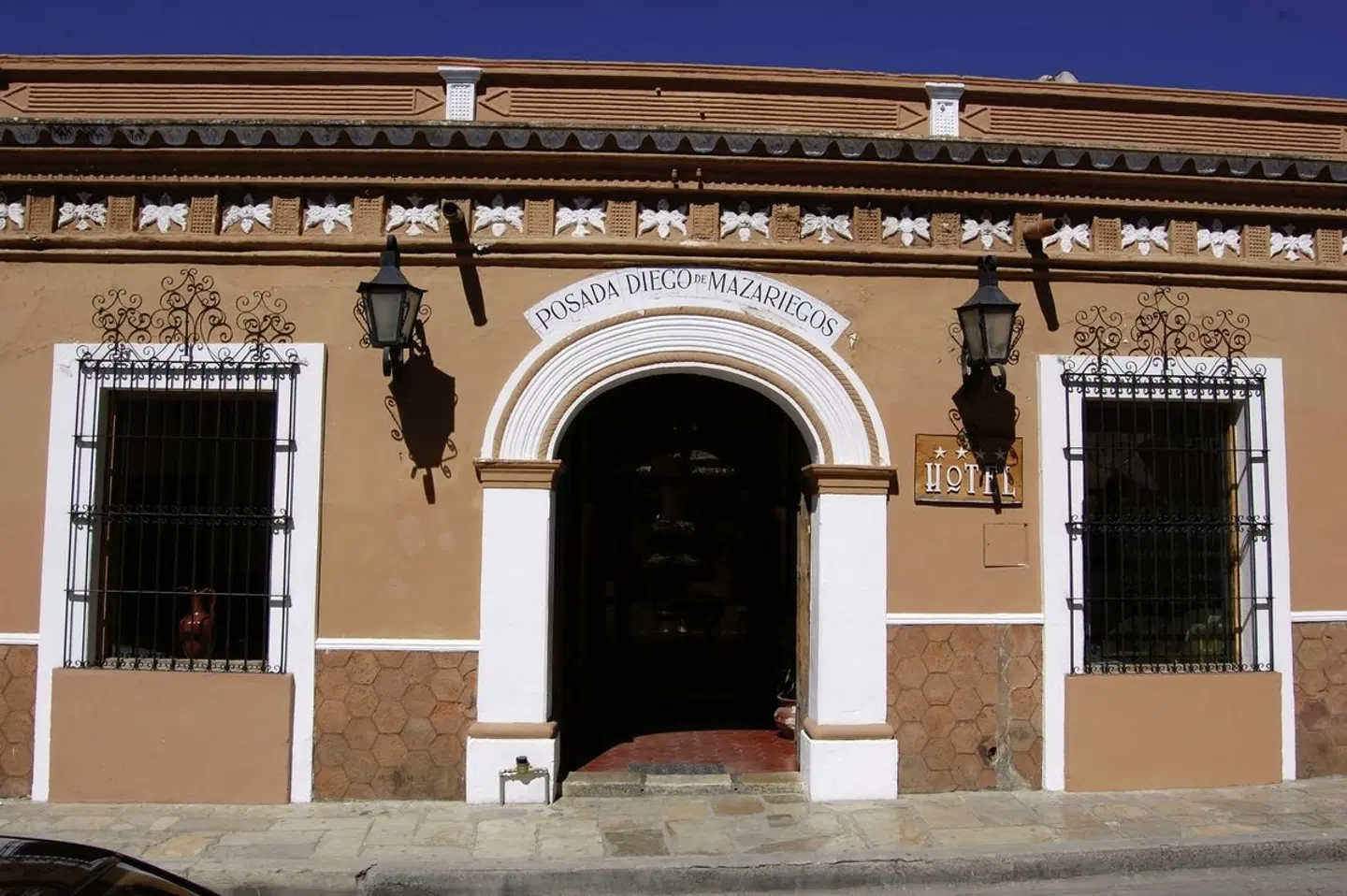 Hotel Diego de Mazariegos EXTERIOR