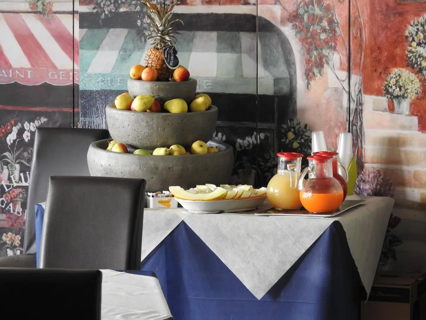 ChrisMare Hotel Restaurant