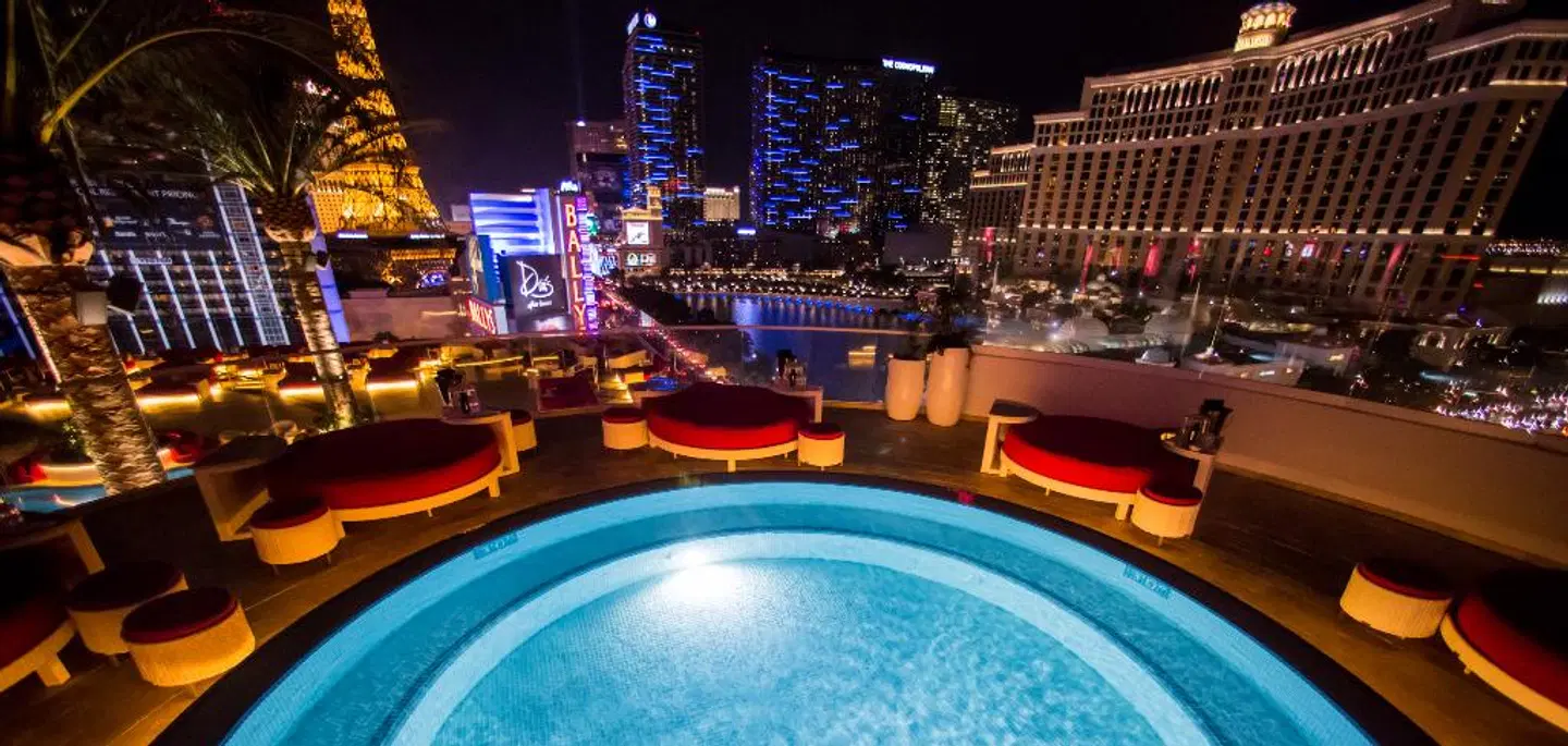 The Cromwell OUTDOOR_POOL