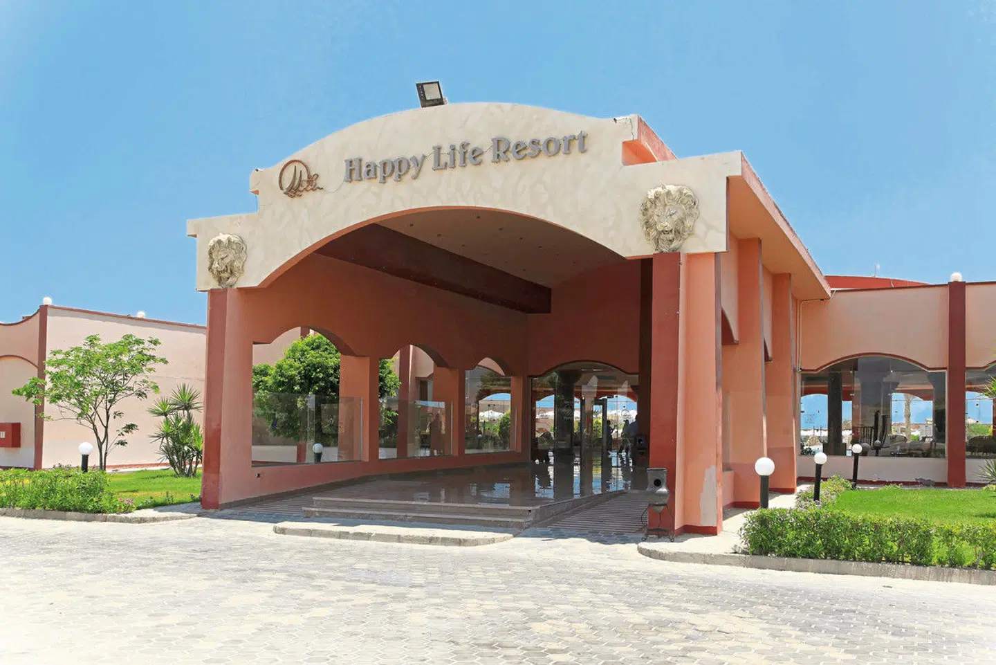 Three Corners Happy Life Beach Resort EXTERIOR