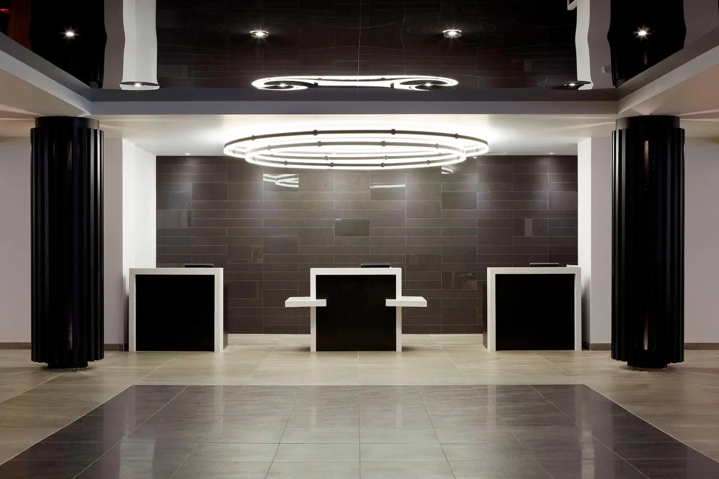 Delta Hotels by Marriott Trois Rivieres Conference Centre LOUNGE_LOBBY