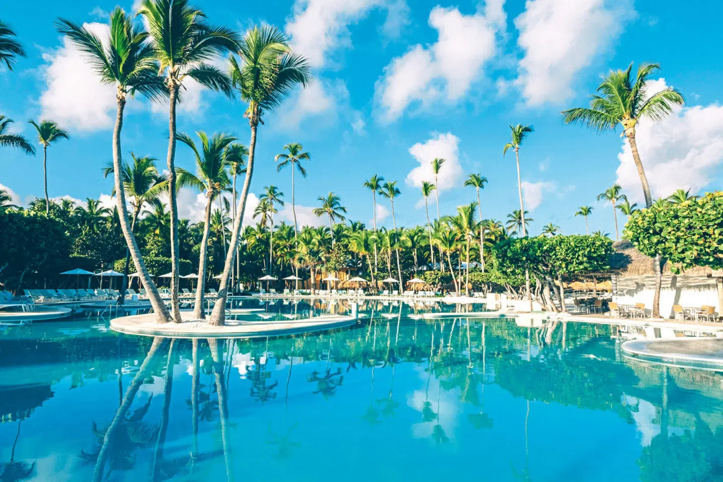 Iberostar Selection Bávaro Suites OUTDOOR_POOL