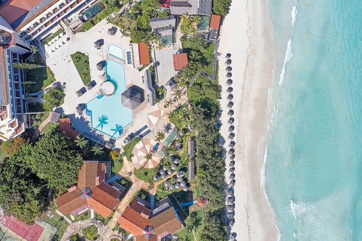 Bella Costa OUTDOOR_POOL