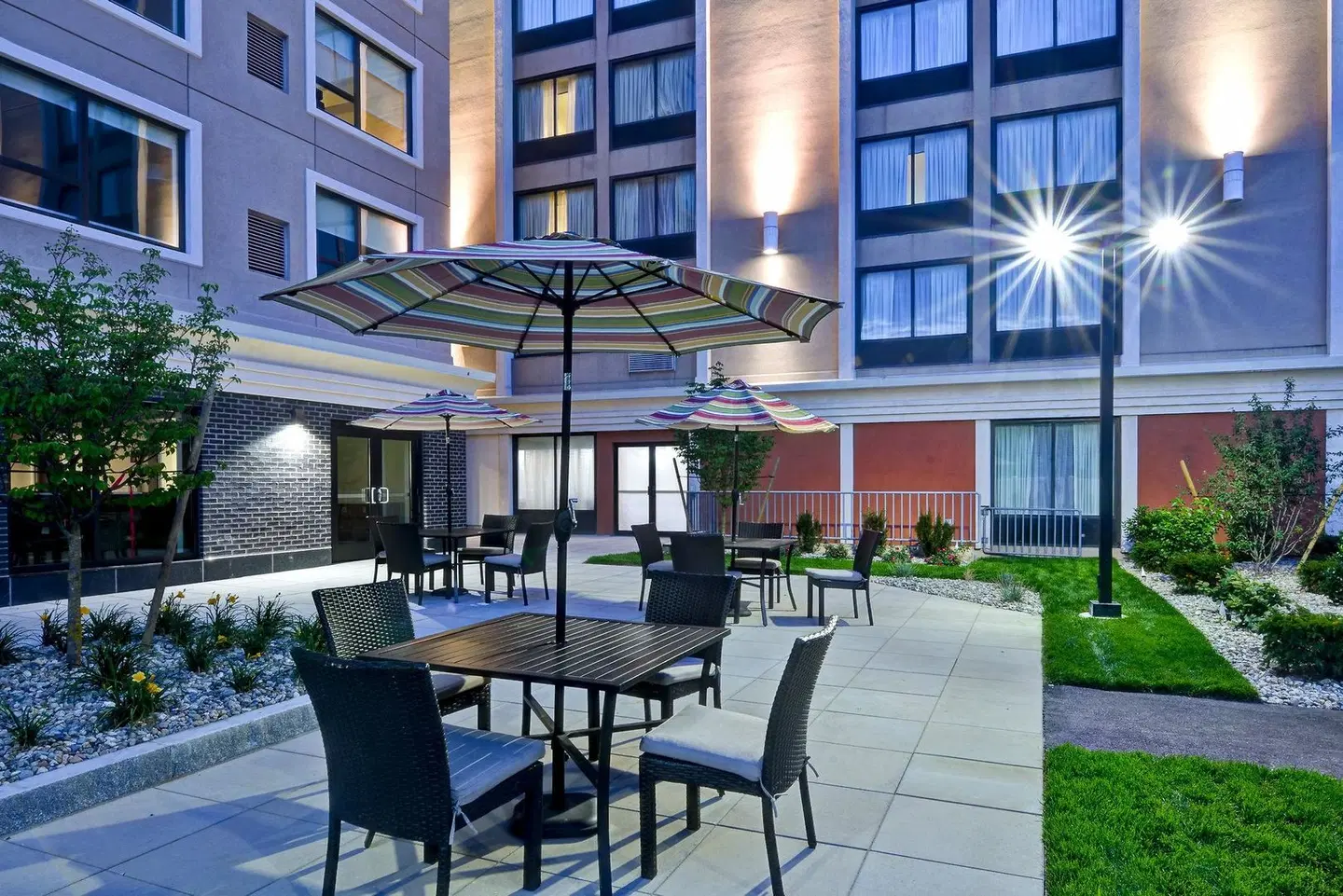 Holiday Inn Express Boston by IHG Terrasse