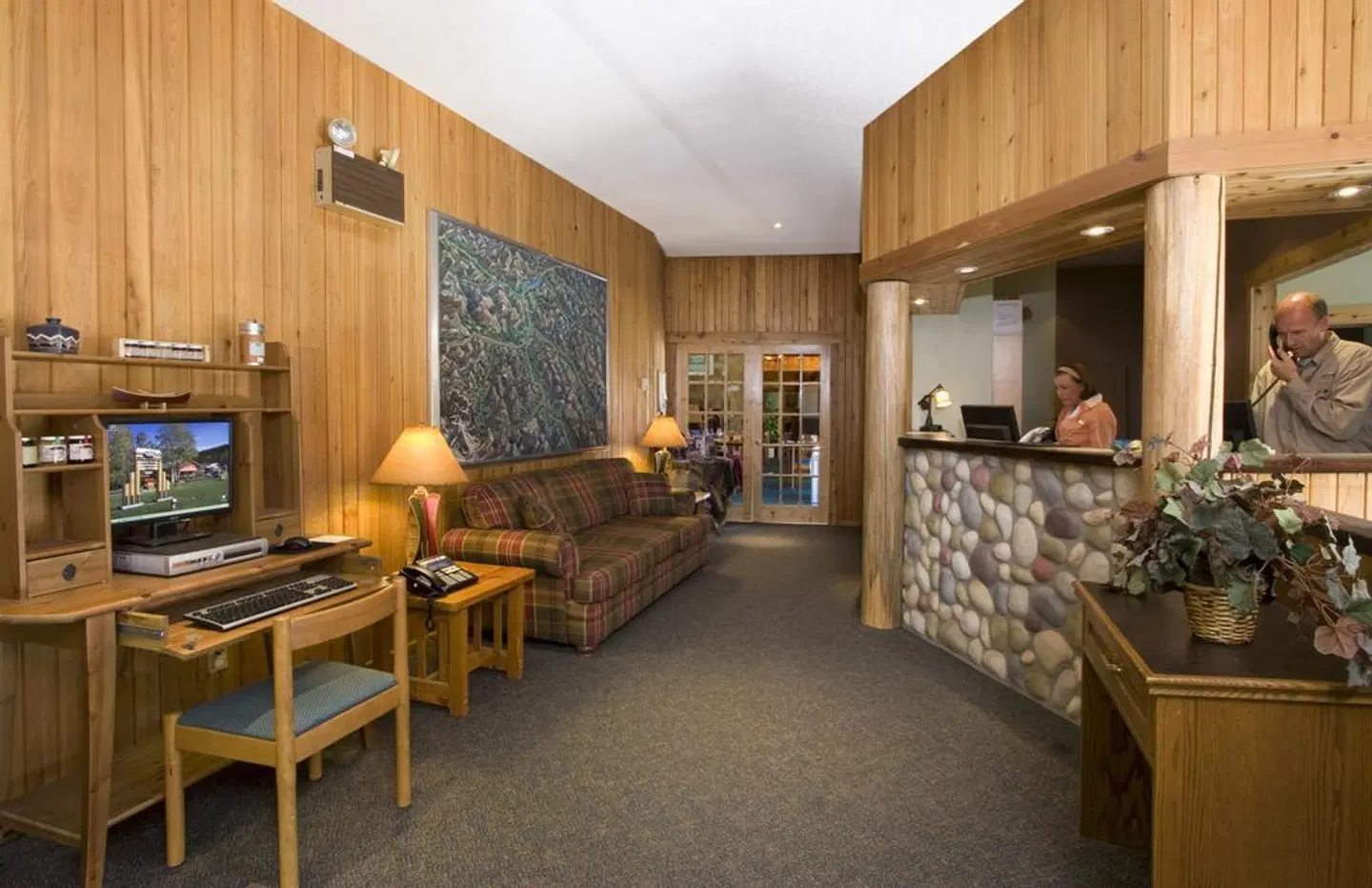 Miette Mountain Cabins LOUNGE_LOBBY