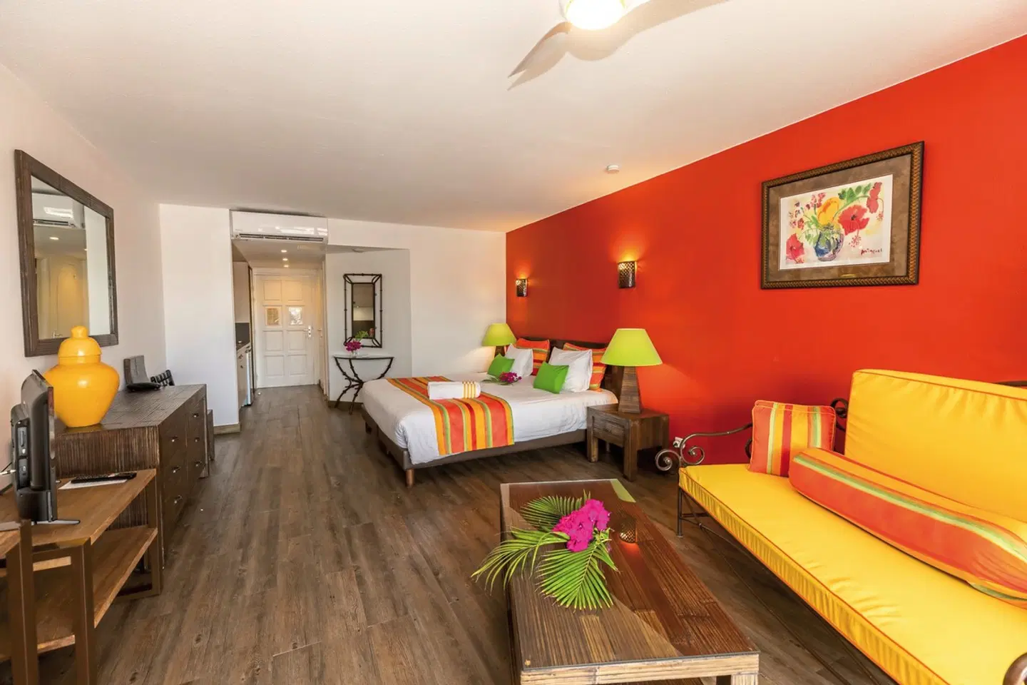 Palm Court ROOM_EXAMPLE