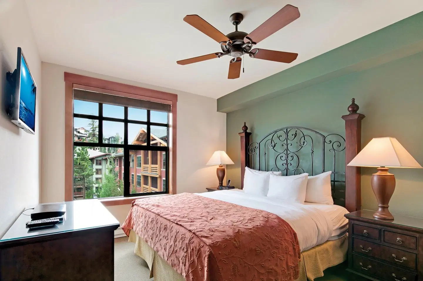 The Village Lodge Mammoth Lakes ROOM_EXAMPLE