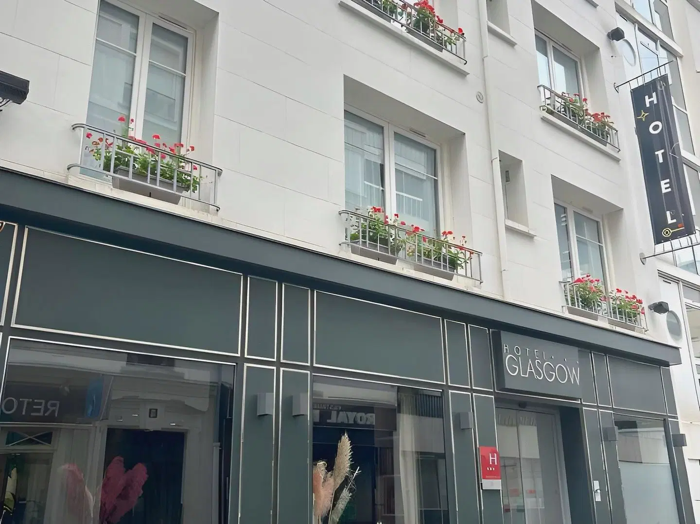 Glasgow Monceau EXTERIOR