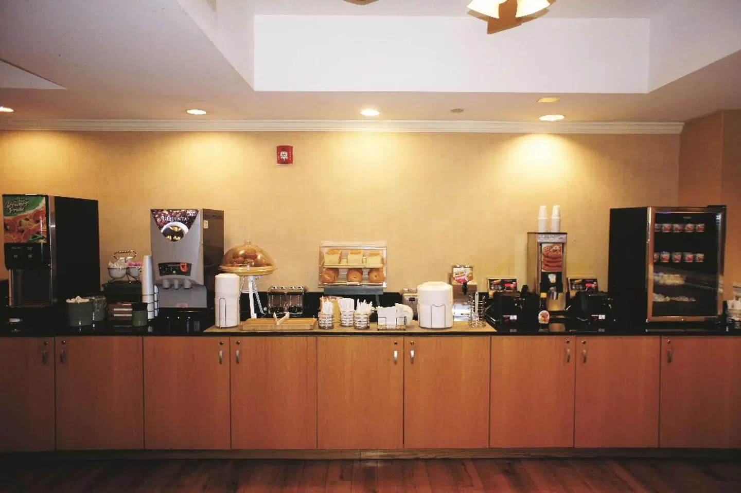 La Quinta Inn & Suites by Wyndham Sarasota Downtown LOUNGE_LOBBY