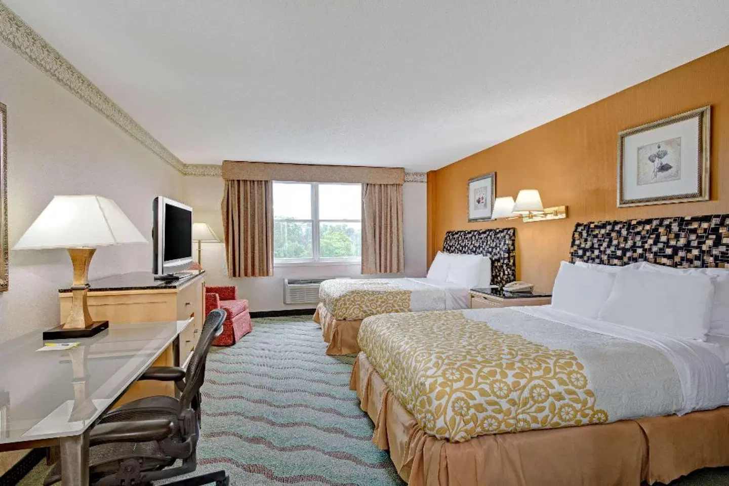 Days Hotel & Conference Center Methuen ROOM_EXAMPLE