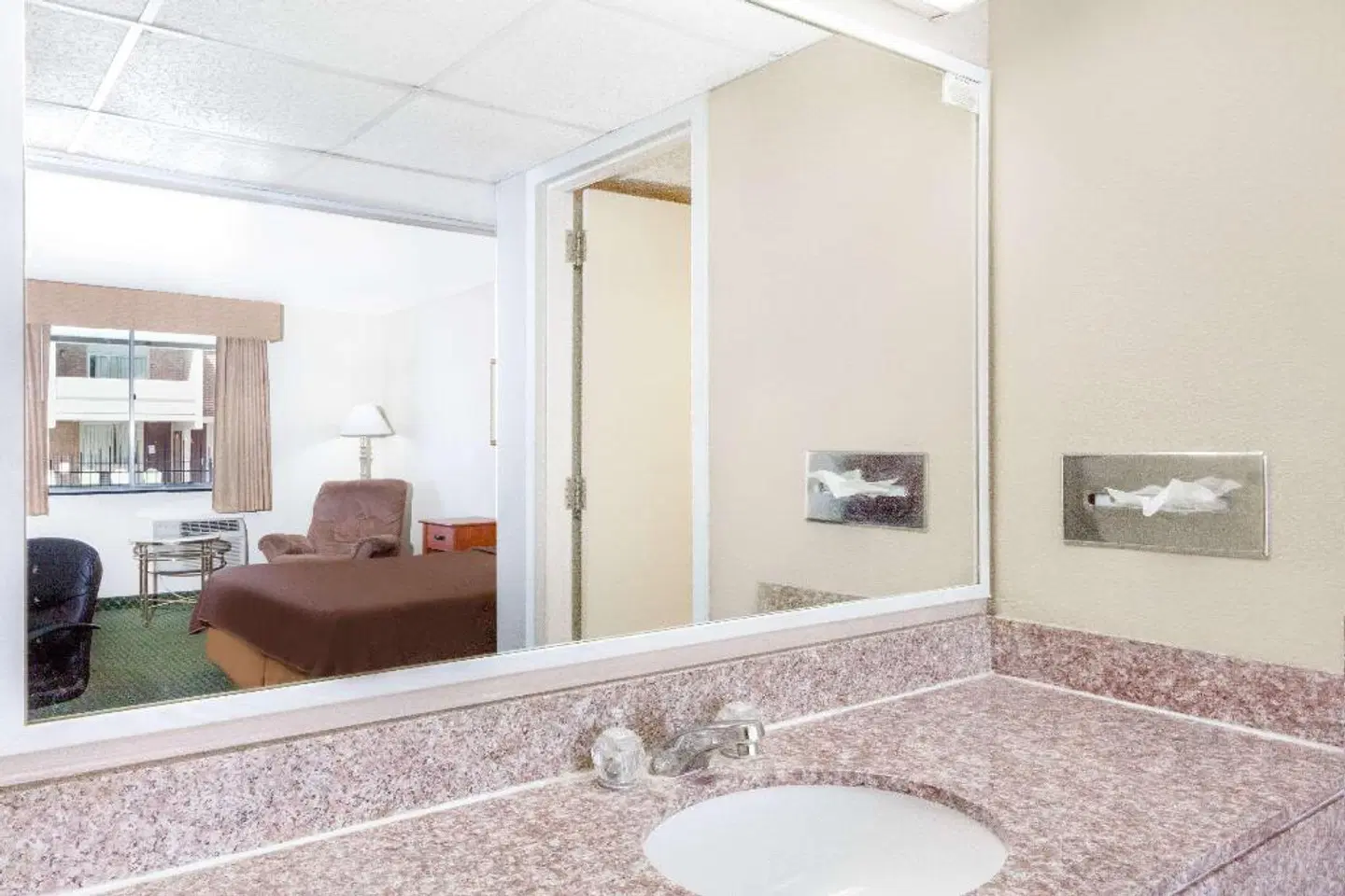 Travelodge by Wyndham Jackson Badezimmer