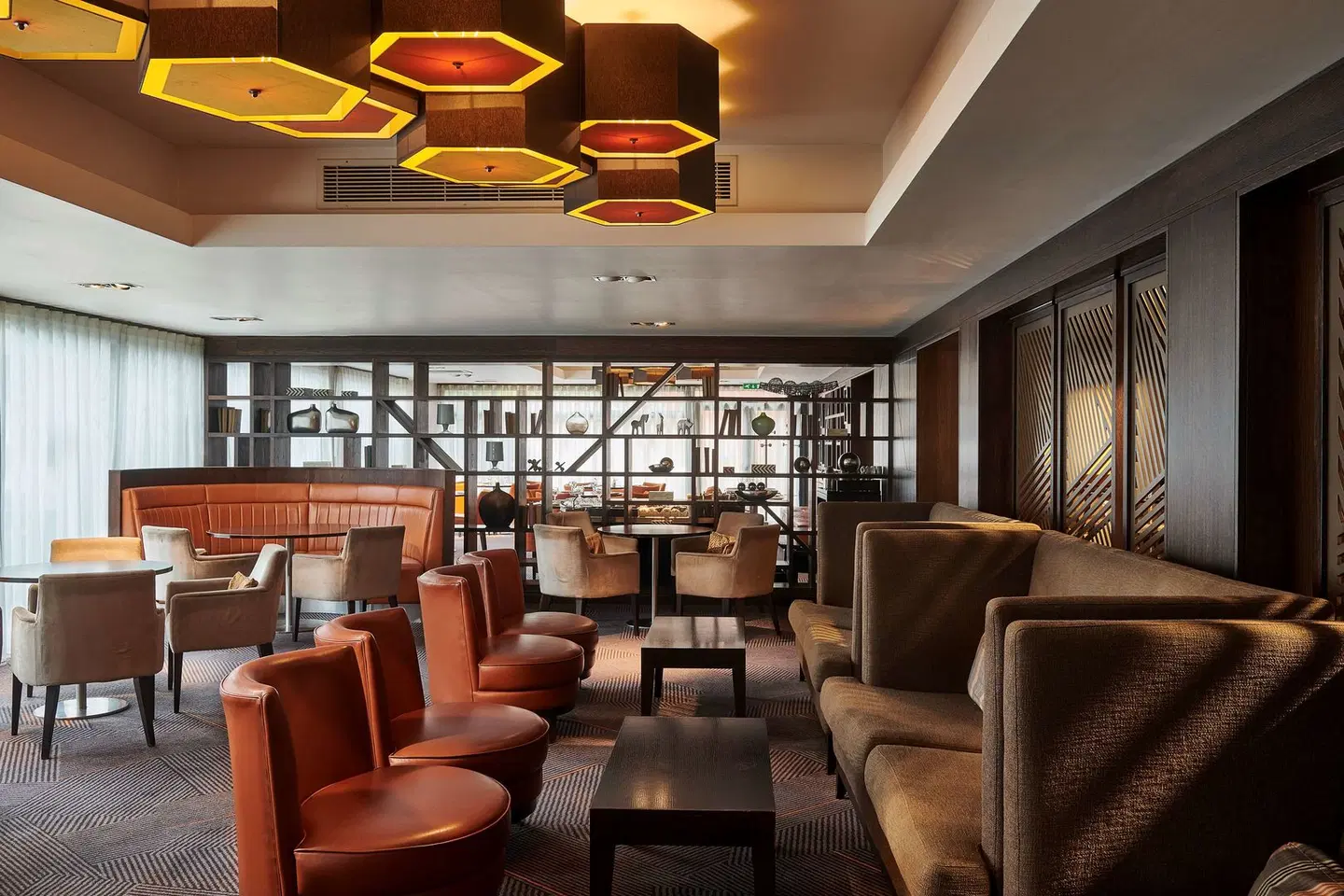 DoubleTree by Hilton Hotel London - Ealing Bar