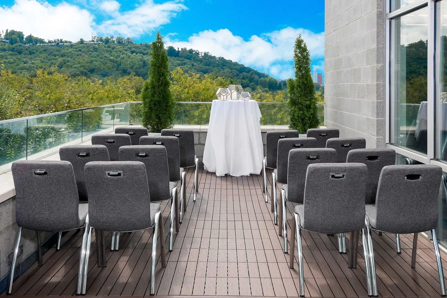 Aloft Asheville Downtown Terrasse