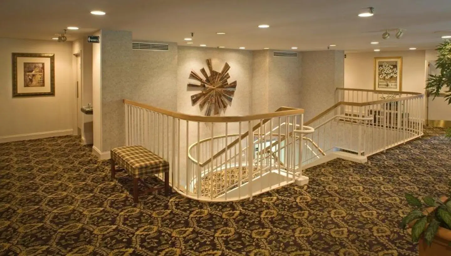 Ramada by Wyndham Nashville/Music Valley LOUNGE_LOBBY