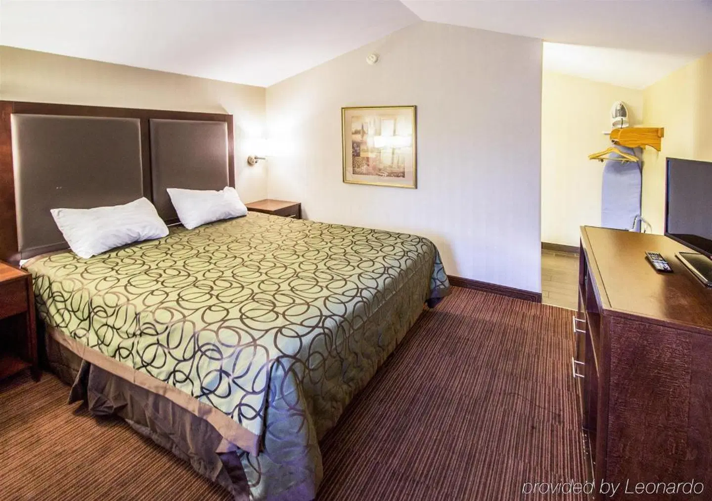 Econo Lodge University ROOM_EXAMPLE