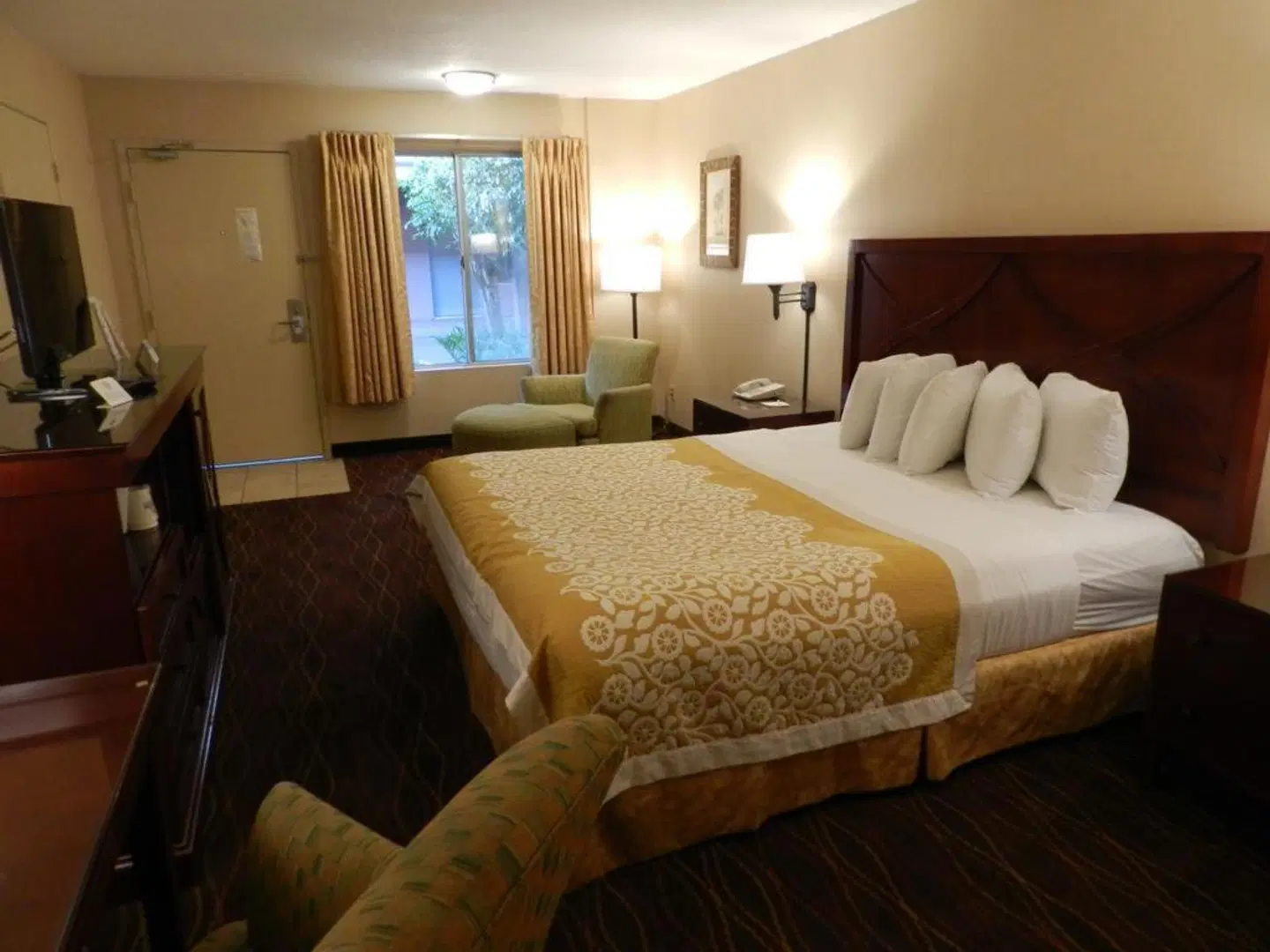 Days Inn by Wyndham San Diego Near Sea World ROOM_EXAMPLE