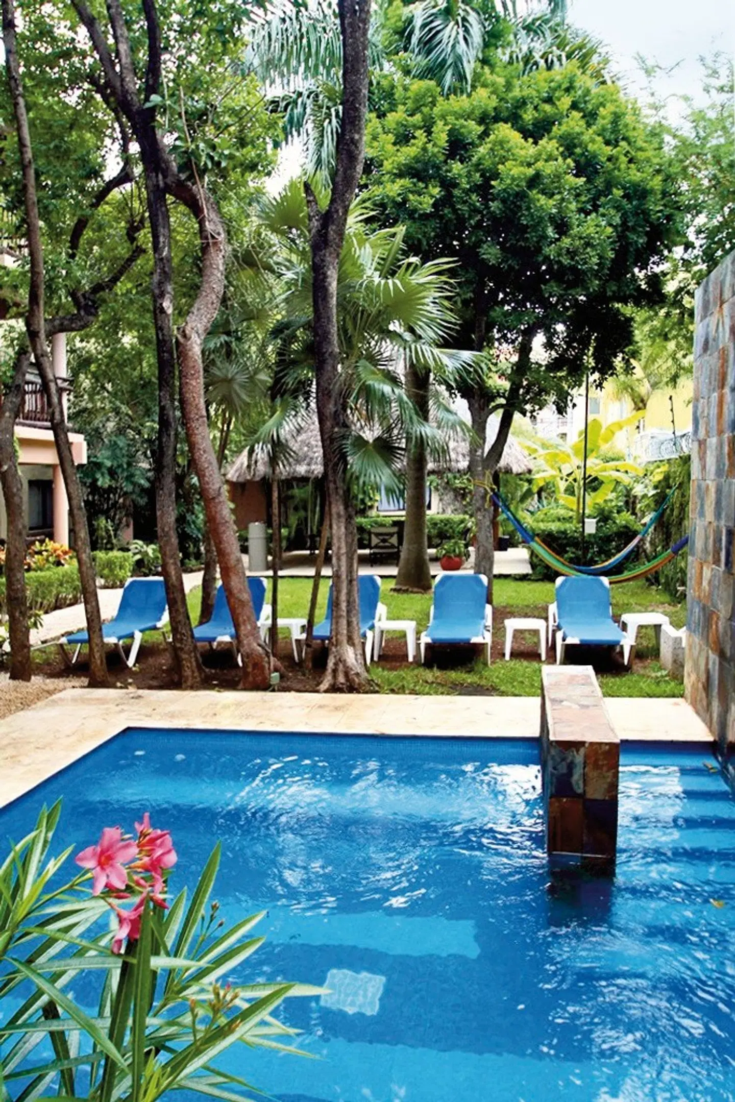 Tukan Hotel Playa del Carmen OUTDOOR_POOL