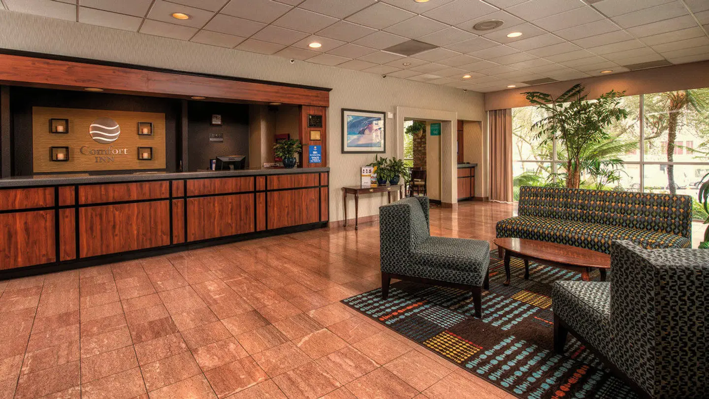 Comfort Inn by the Bay LOUNGE_LOBBY
