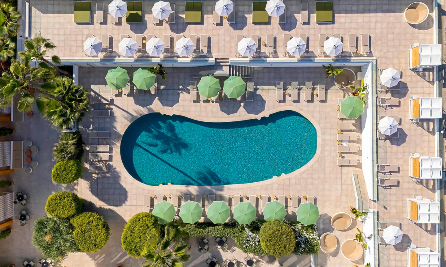 HM Isabela - Adults Only MODEL_IMPRESSION