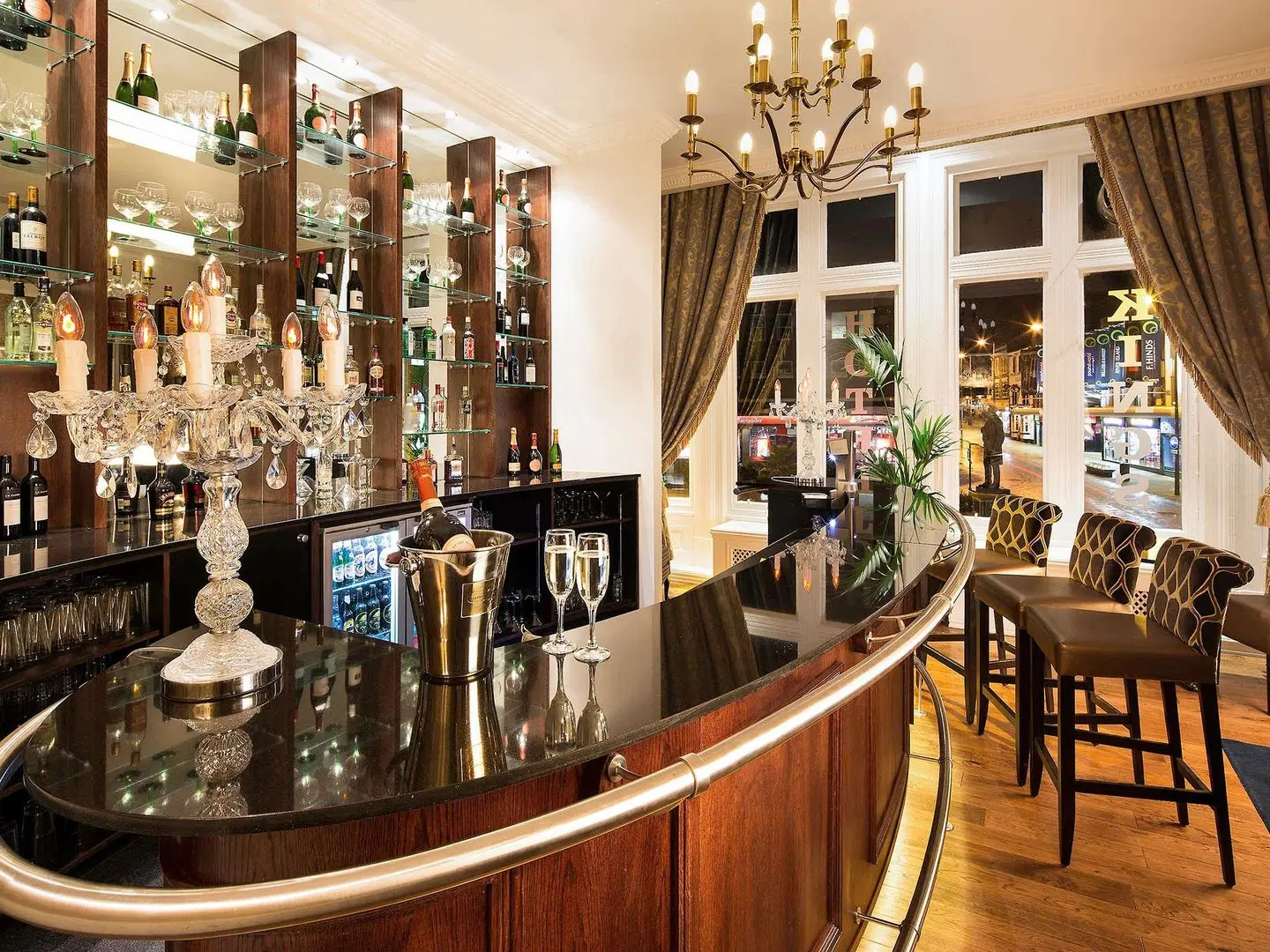 Mercure Darlington Kings Hotel Bar