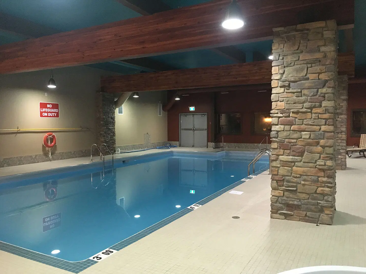 Spruce Hill Resort & Spa Hallenbad