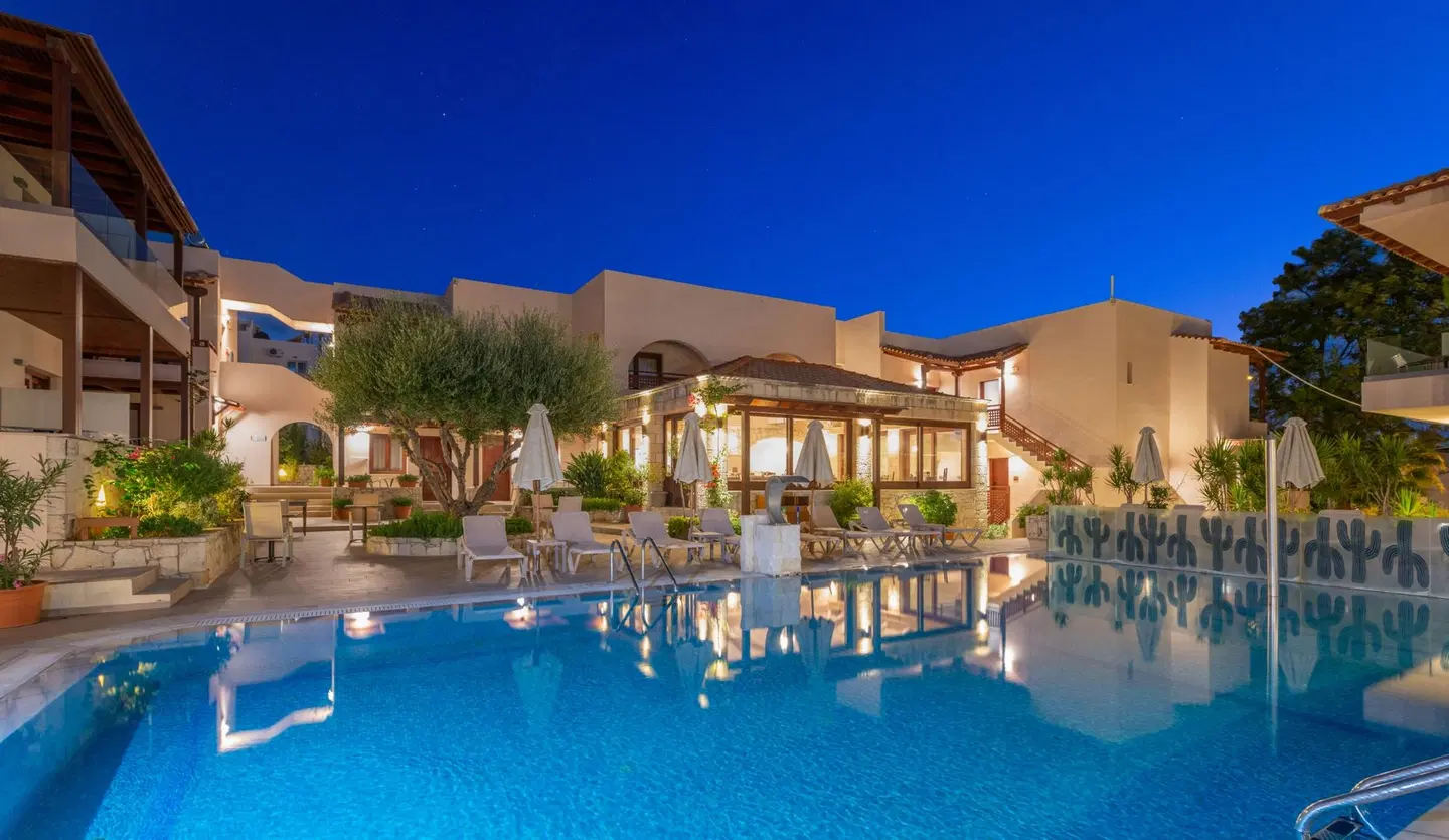 Cactus Village Hotel OUTDOOR_POOL