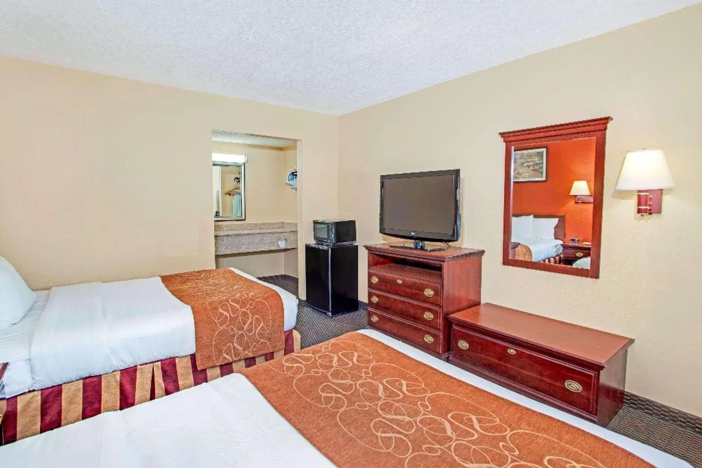 Days Inn Canton ROOM_EXAMPLE