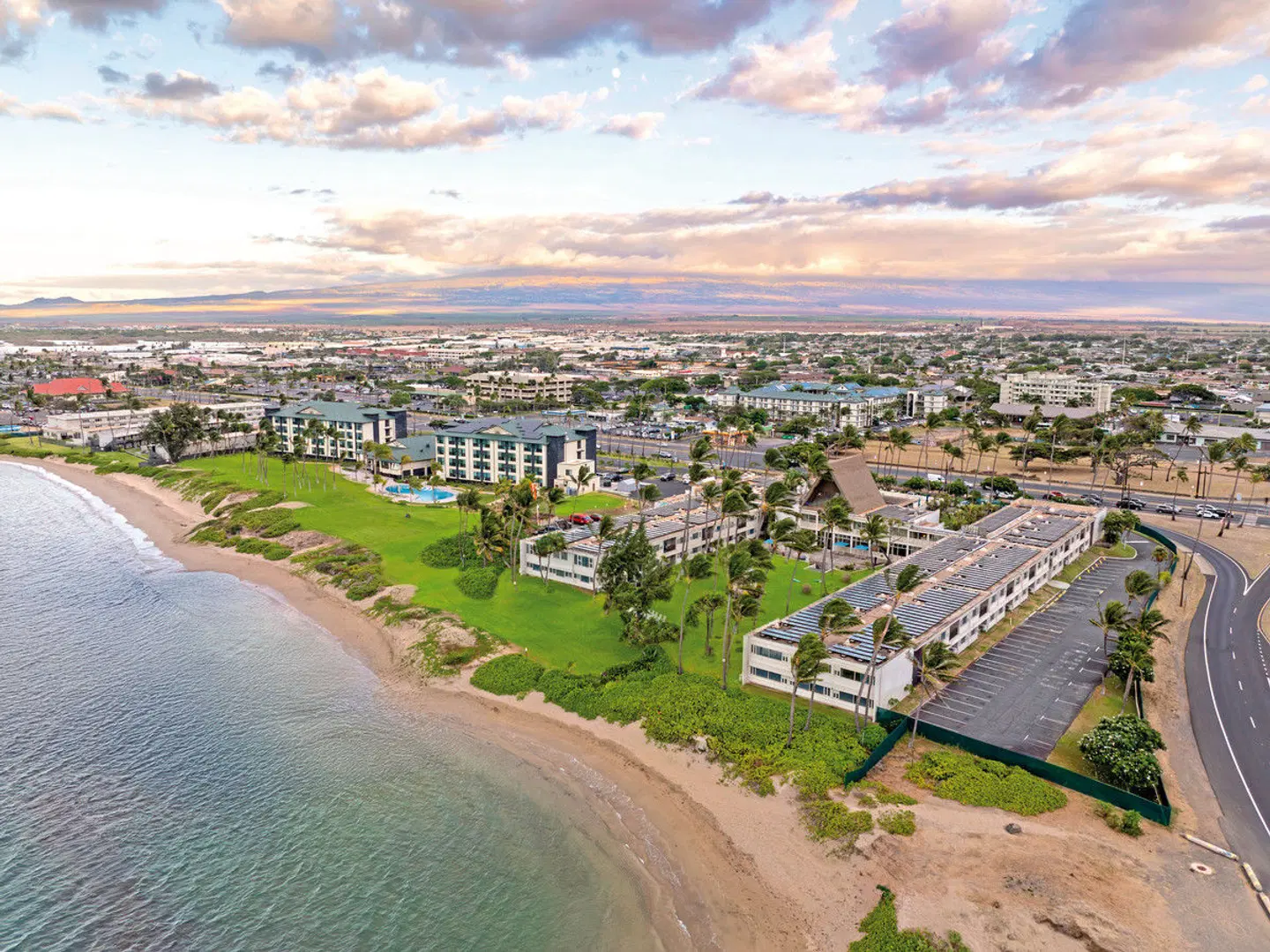 Maui Beach Hotel LANDSCAPE