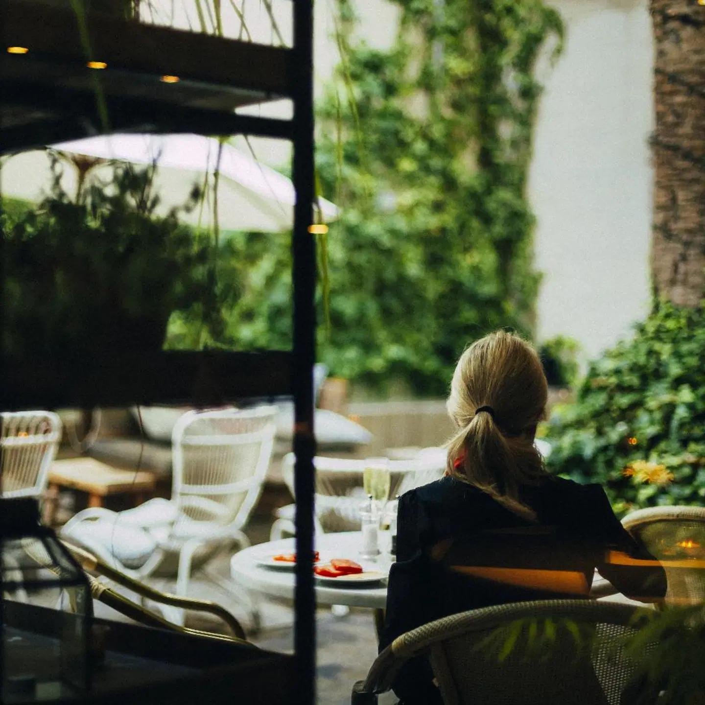 Tres Petit Palace PEOPLE