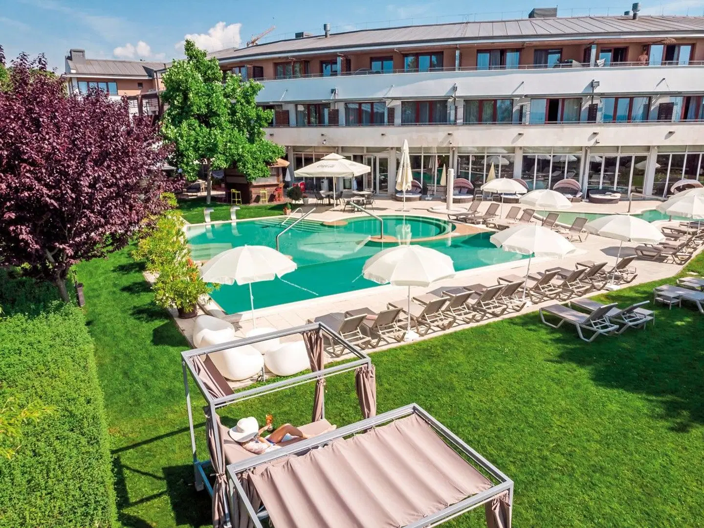 Hotel Golden Lake Resort Balatonfüred OUTDOOR_POOL