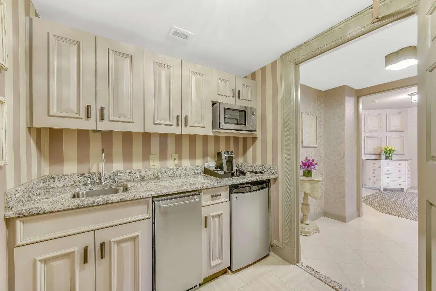 The Madison Washington DC, A Hilton Hotel ROOM_EXAMPLE