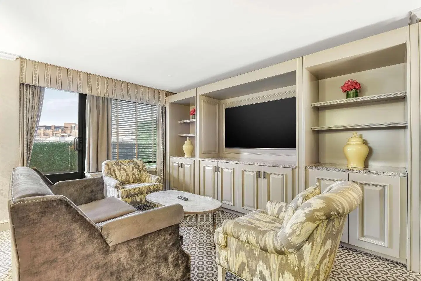 The Madison Washington DC, A Hilton Hotel ROOM_EXAMPLE