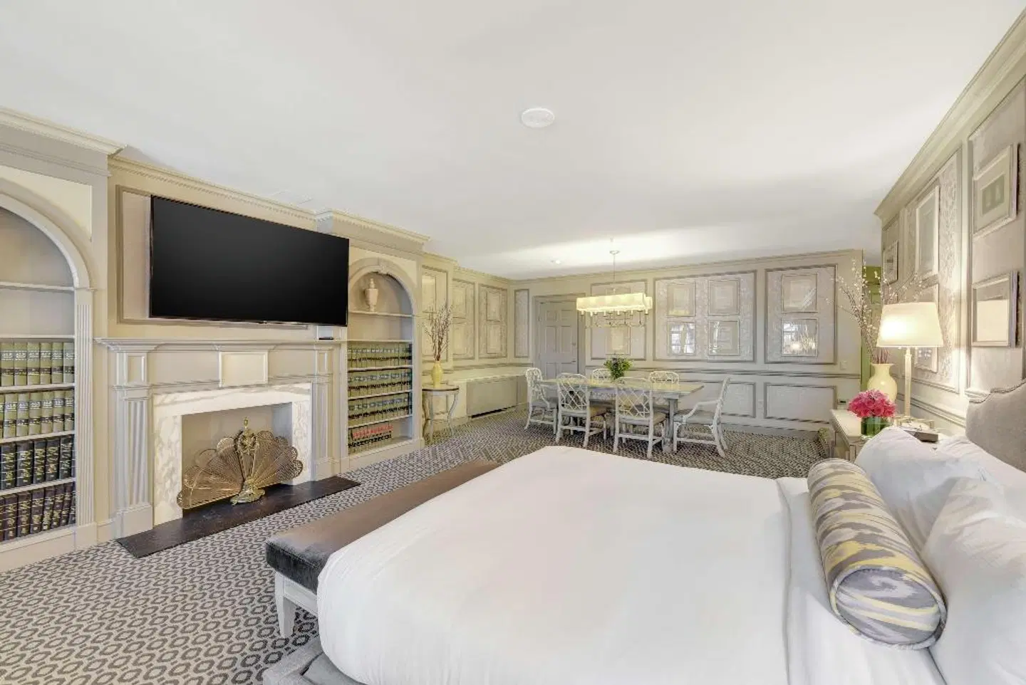 The Madison Washington DC, A Hilton Hotel ROOM_EXAMPLE