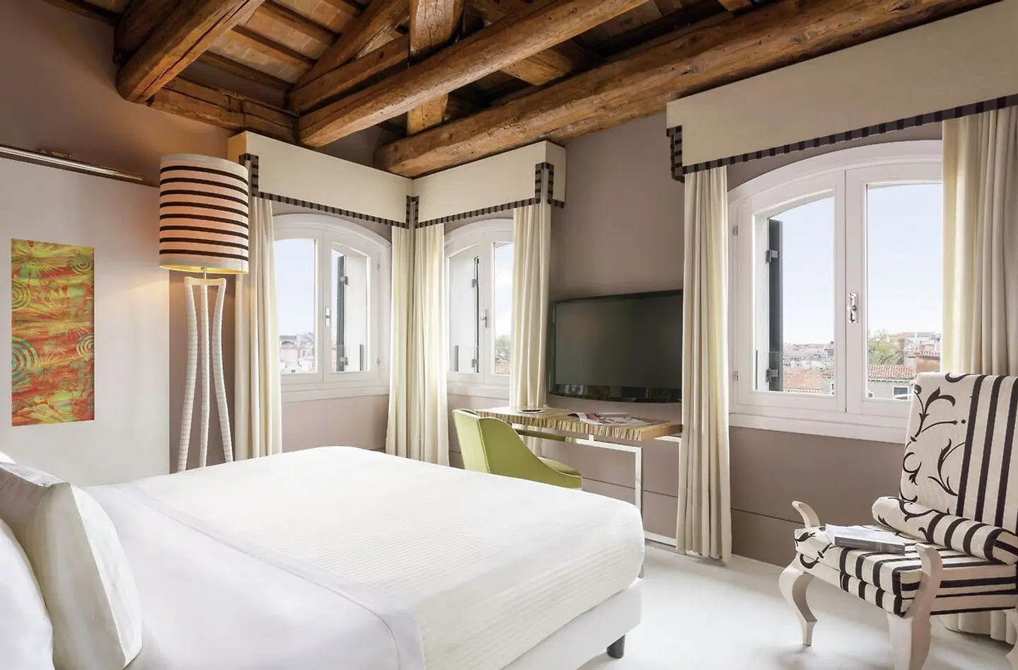 Sina Centurion Palace ROOM_EXAMPLE