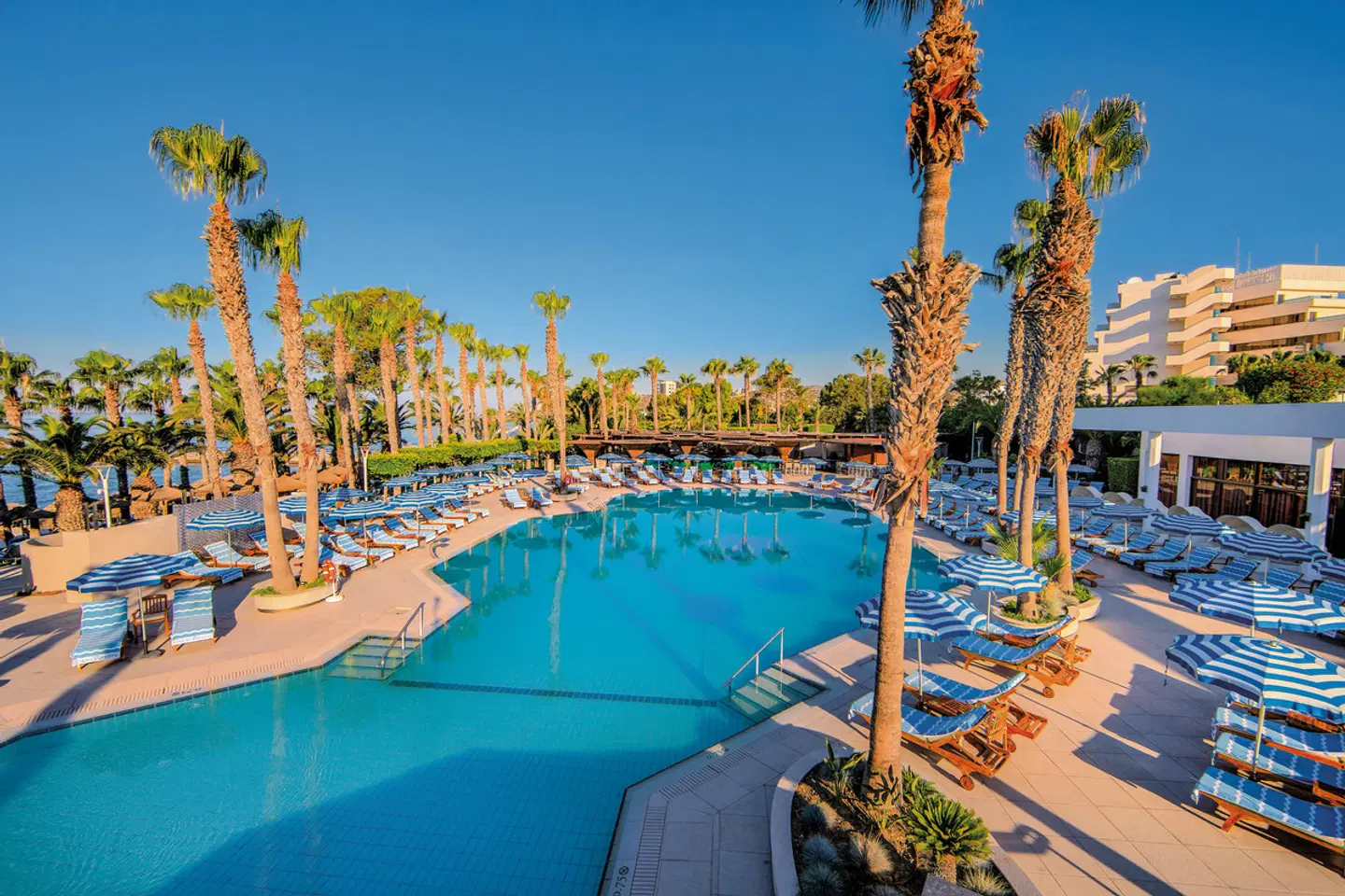 The GrandResort Limassol by Leonardo Hotels OUTDOOR_POOL