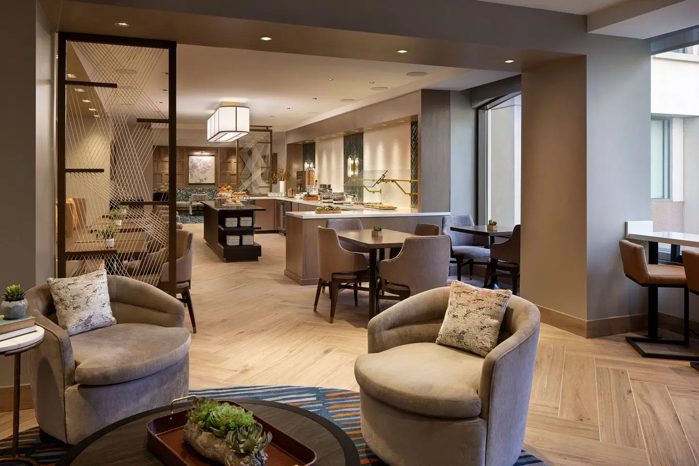 Washington Marriott at Metro Center Bar