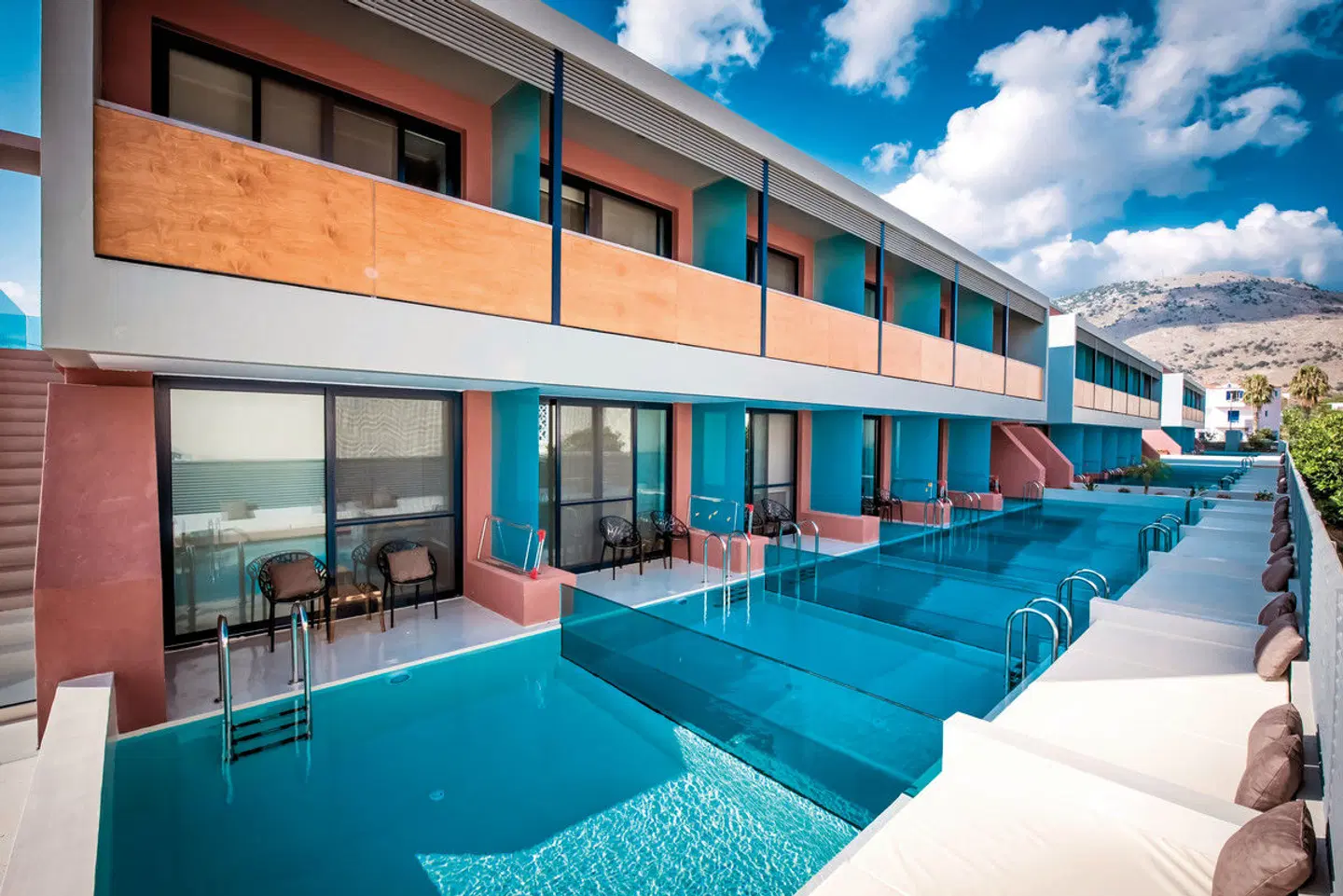 Harmony Boutique Resort OUTDOOR_POOL